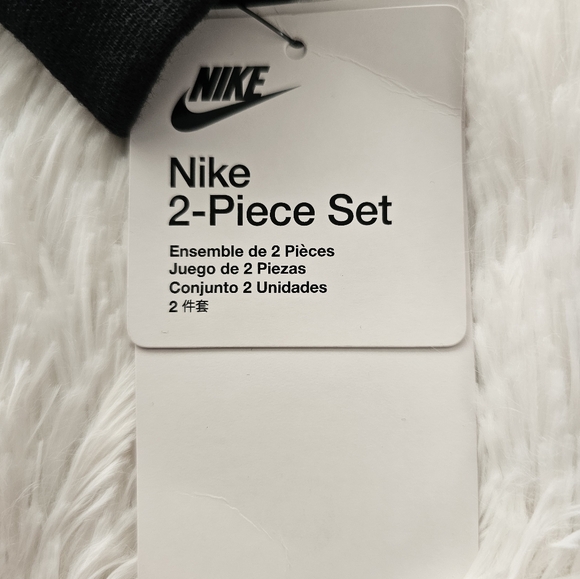 Nike 3T Two Piece Set NEW - Picture 5 of 5